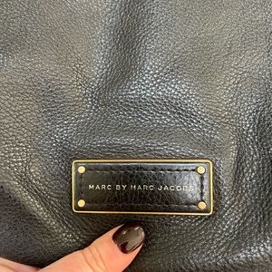 Marc Jacob’s hobo shoulder bag.